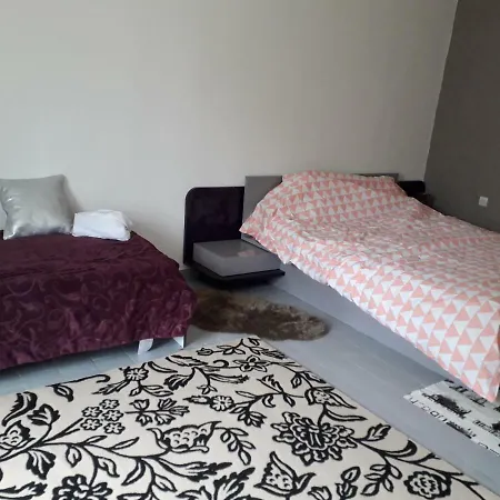 Maison plein pied dans bourg avec tous commerces Luçay-le-Mâle Extérieur photo