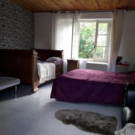 Maison plein pied dans bourg avec tous commerces Luçay-le-Mâle Extérieur photo