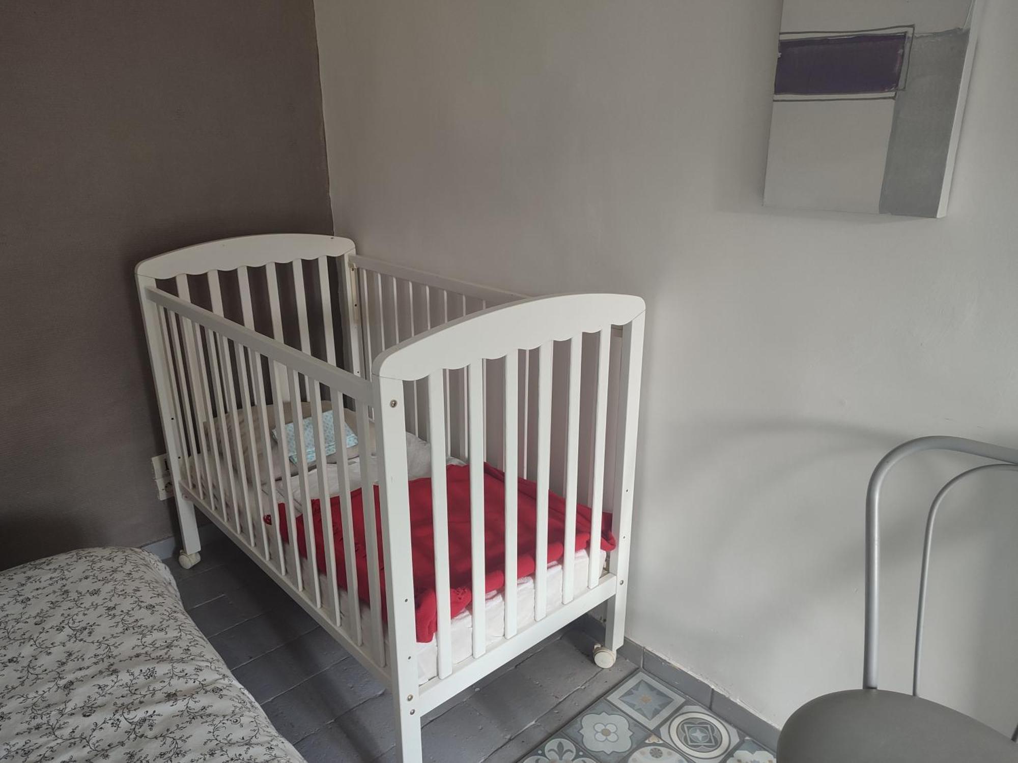 Maison Plein Pied Dans Bourg Avec Tous Commerces *